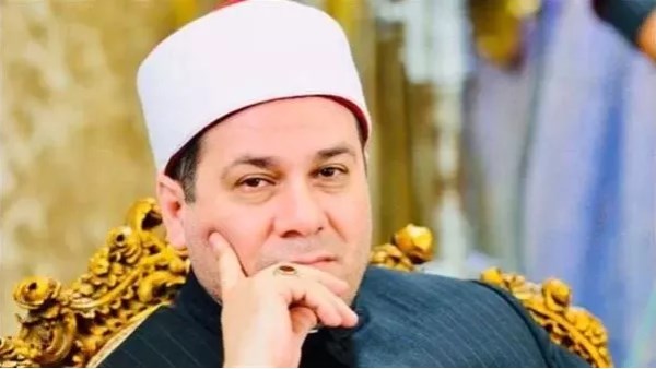 الشيخ مظهر شاهين، إمام وخطيب مسجد عمر مكرم