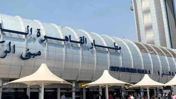 عاجل.. وزير الكهرباء يتابع إصلاح عطل بمطار القاهرة وإعادة التيار لصالة المطار القديم