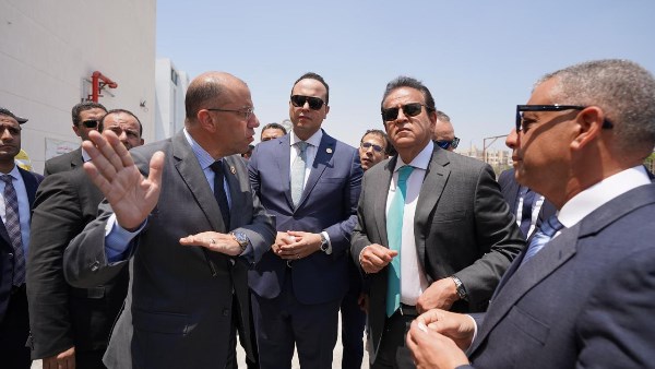 وزير الصحة يدشن المرحلة الأولى من مبادرة 