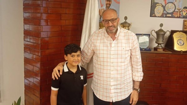 الزمالك يكرم الطفل أحمد إبراهيم بمنحه كارنية عضوية تقديرا لحبه للنادي