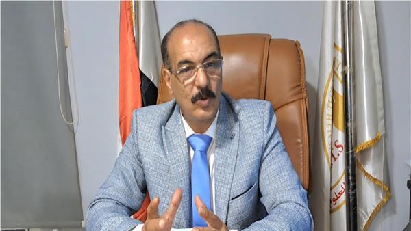 أحمد السيد الدبيكي نقيب العلوم الصحية