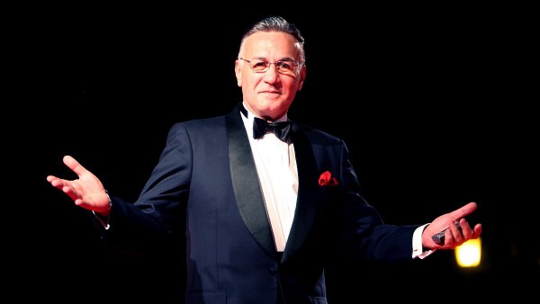  عزت أبو عوف