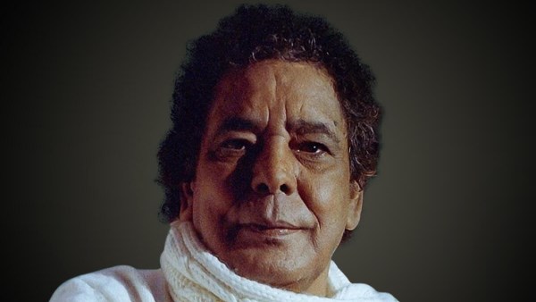 محمد منير يحيي حفلا في مهرجان العلمين الجديدة خلال أغسطس