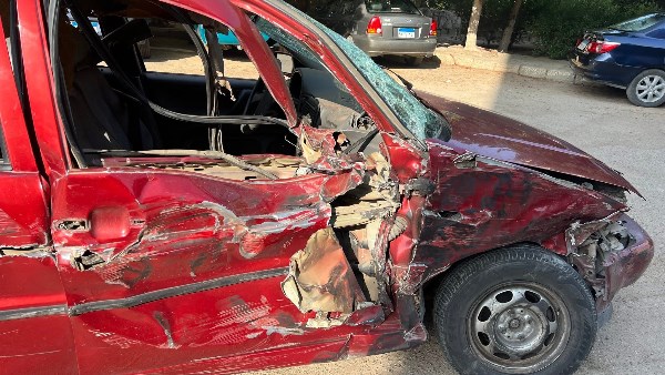 سيارة نجل المخرج  عمرو عابدين 
