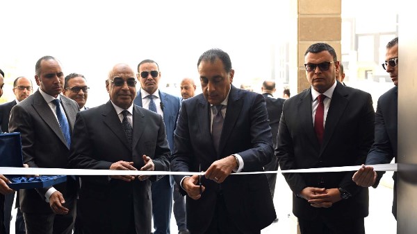 رئيس الوزراء يفتتح مقر مكتب خدمات الأجانب بالعاصمة الإدارية الجديدة