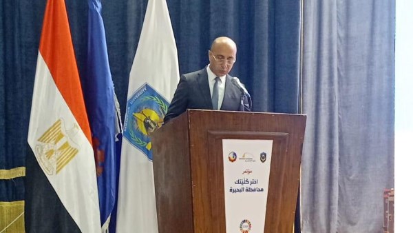 رئيس جامعة دمنهور 