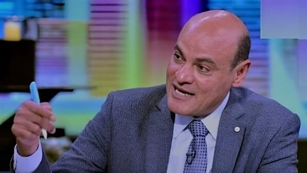  الدكتور محفوظ رمزي رئيس لجنة التصنيع الدوائي 