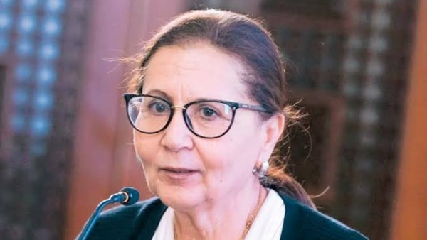 عالية المهدي عميد كلية الاقتصاد والعلوم السياسية 