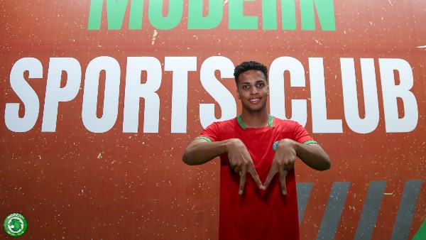 اللاعب مصطفى مطاوع