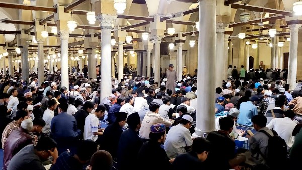 فعل نهى النبي عن فعله يوم الجمعة