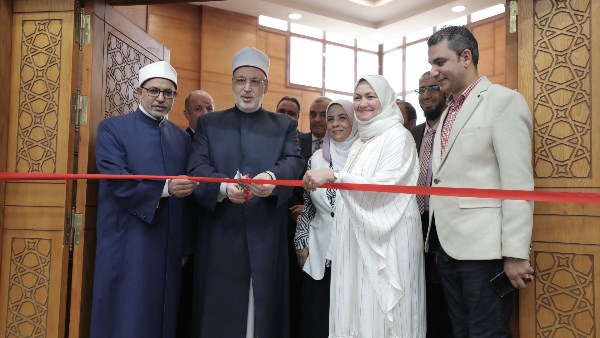 قيادات الأزهر يفتتحون المقر الرسمي لأكاديمية «مواهب وقدرات» للوافدين.. 24 مدرسة