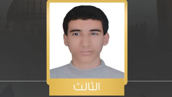 محمد من أوائل المكفوفين: أحفظ القرآن بالقراءات وتفوقى يرجع لأختى وأمى