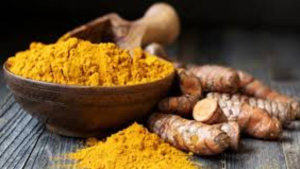 ما الذي اكتشفه العلماء عن دور الكركم في الوقاية من سرطان القولون؟
