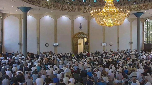 مدير فتوى الأزهر يخطب من لندن عن دور الشريعة في استقرار المجتمعات