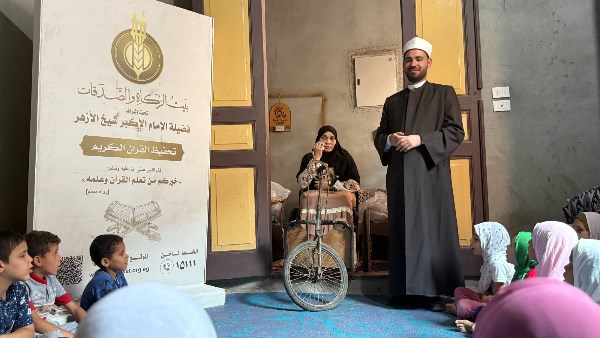 «بيت الزكاة والصدقات» يقدم الدعم لـ 5000 طفل بقرى الشرقية.. صور