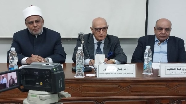 خلال الدورة التدريبية