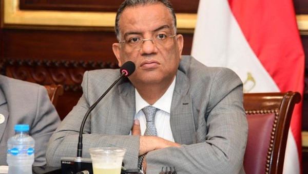 الكاتب الصحفي محمود مسلم