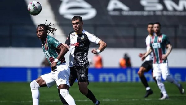 اللاعب الأنجولي شيكو بانزا