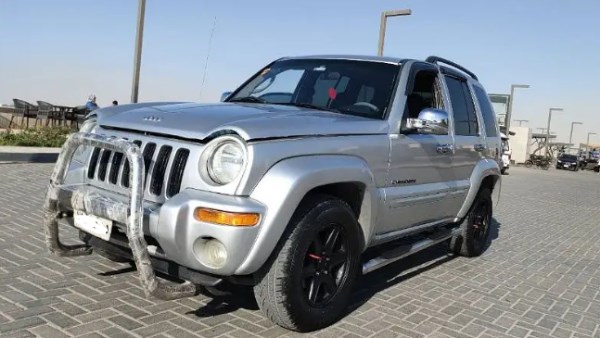 جيب ليبرتي موديل 2003 