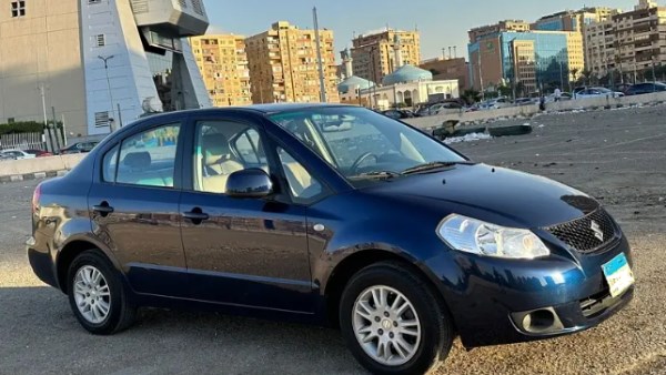 سوزوكي SX4 سيدان أوتوماتيك سعرها 450 ألف جنيه