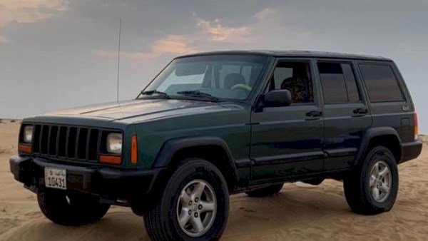 جيب شيروكي موديل 1994