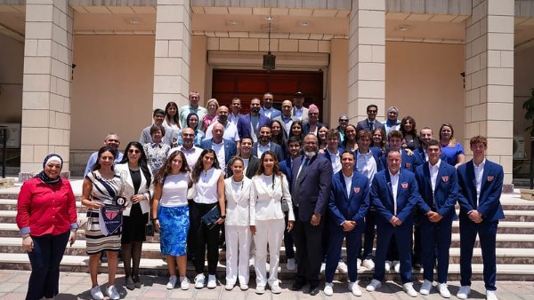 مأدبة غداء بالسفارة الأمريكية للاحتفاء بالروح الرياضية
