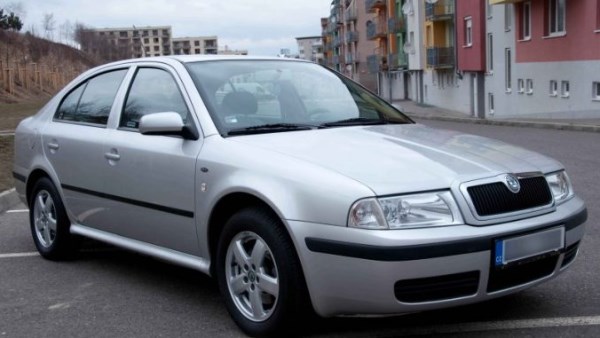 سكودا أوكتافيا موديل 2003
