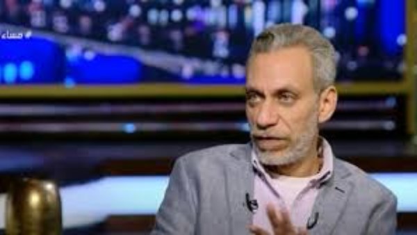  الدكتور باهر دويدار، الكاتب والسيناريست