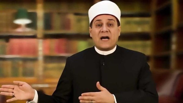  الشيخ مظهر شاهين، إمام وخطيب مسجد عمر مكرم