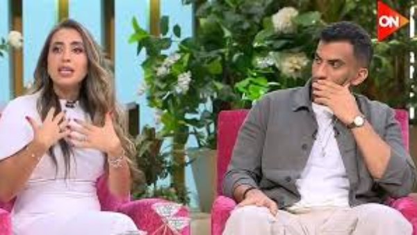 منة عدلي القيعى وزوجها