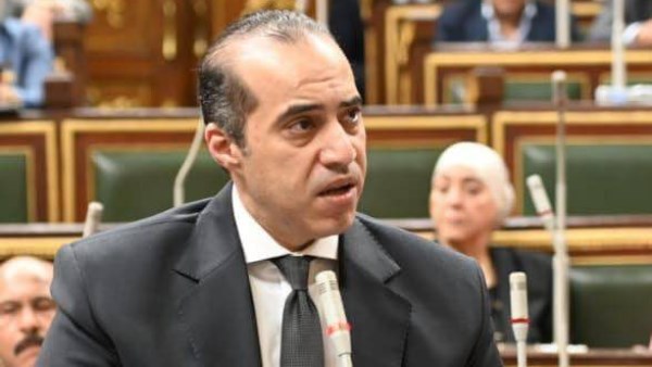 المستشار محمود فوزي وزير شئون المجالس النيابية والتواصل السياسي