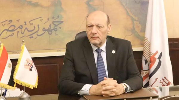  المستشار حسين أبو العطا، رئيس حزب "المصريين"