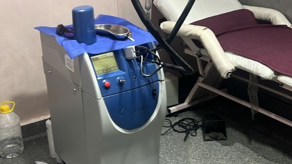 مراكز تجميل غير مرخصة 