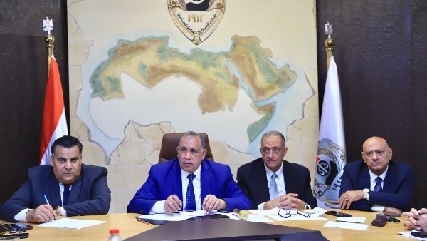 نقيب المحامين