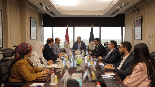 وزير السياحة والآثار 