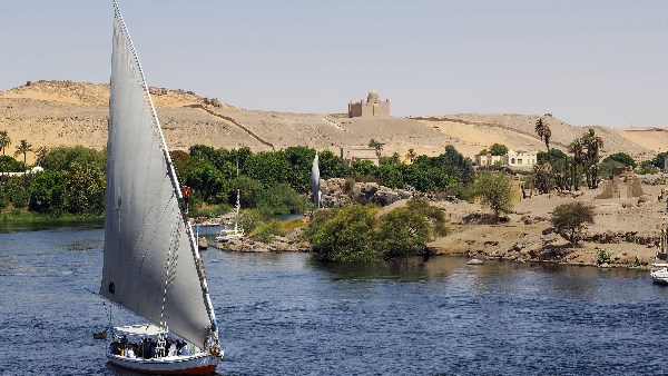 السياحة 