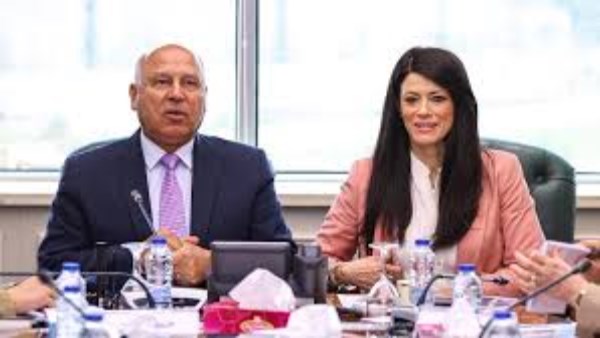 وزيرا الصناعة والتخطيط 