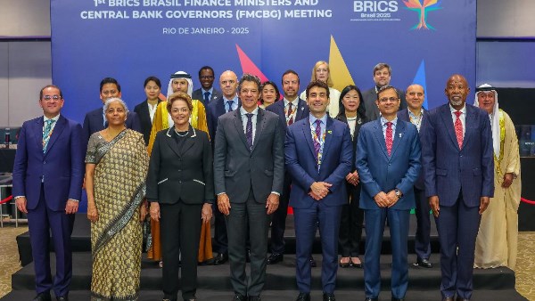 وزراء المالية ومحافظى البنوك المركزية لدول «البريكس»