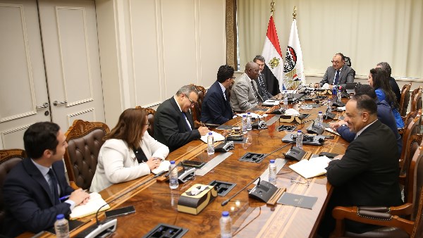 وزير قطاع الأعمال العام يستقبل وفدًا من مجموعة البنك الدولي