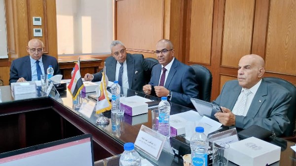 جانب من الاجتماع جانب من الاجتماع