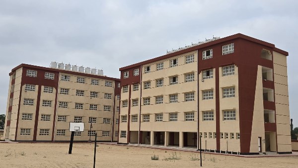  أشرف السماليجي إنشاء مدرسة جديدة