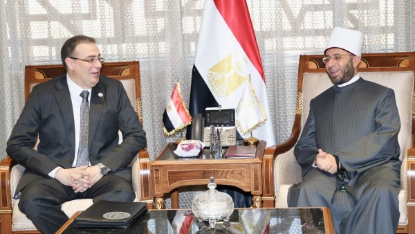  رئيس الجهاز المركزي للتنظيم والإدارة ووزير الأوقاف