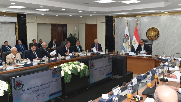 القابضة الكيماوية تستهدف 10.3 مليار جنيه صادرات بنهاية العام المالى الجاري