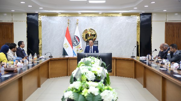 المهندس محمد شيمي وزير قطاع الأعمال العام