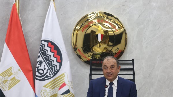  المهندس محمد شيمي وزير قطاع الأعمال العام