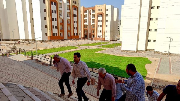 وزير الإسكان