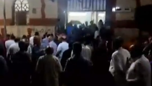 أهالي المنوفية يشيعون جثمان مهندس ضحية حريق سنترال رمسيس