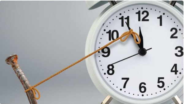 انتهاء التوقيت الصيفي رسميُا وإرجاع الساعة 60 دقيقة في هذا الموعد 