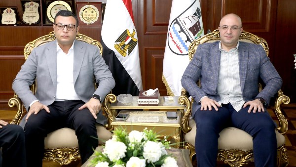 وزير الإسكان يتفقد مشروعات حياة كريمة في بتي سويف