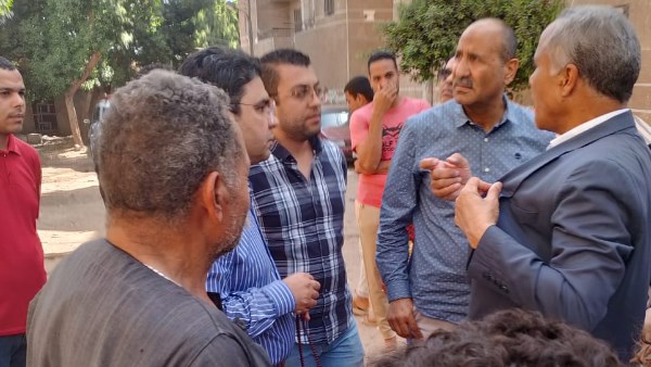محافظ بني سويف يتدخل لحل أزمة مياه الصرف بمساكن قرية أبو سليم